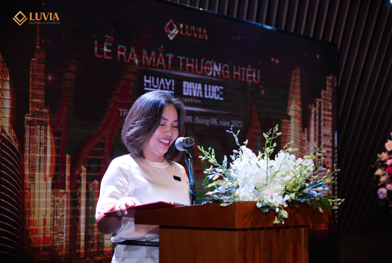Luvia Chính Thức Ra Mắt: Khởi Đầu Hành Trình Đưa Huayi & Diva Luce ... 5 3