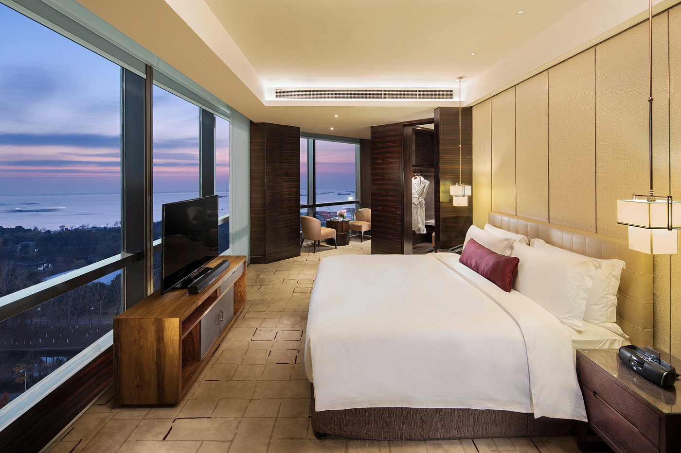 Khách sạn Intercontinental Nantong 4 club suite