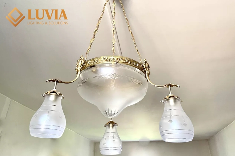 đèn chùm tân cổ điển