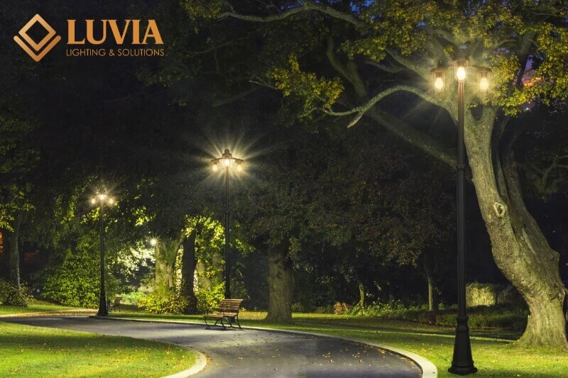 Cột đèn trang trí sân vườn