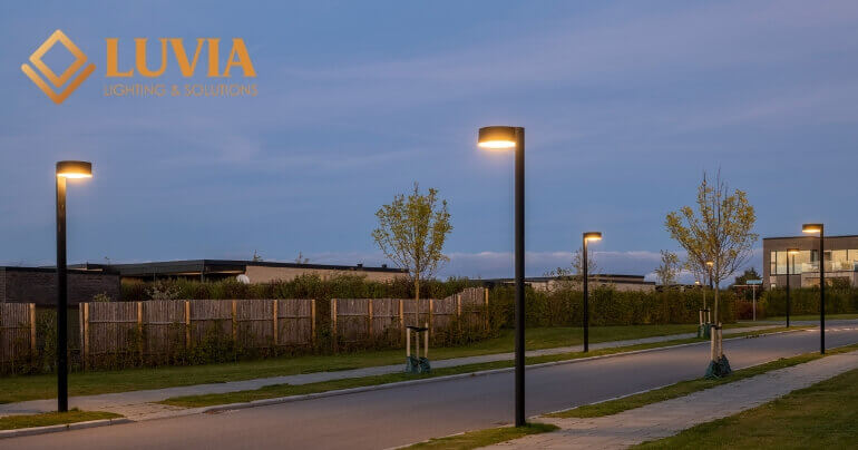 Cột đèn trang trí