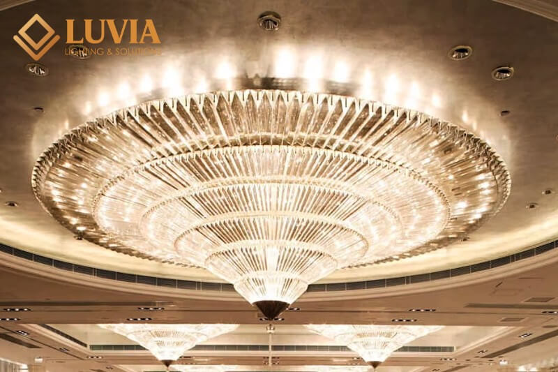 Đèn chùm trang trí nhà: Biểu tượng thượng lưu và thịnh vượng 2 Đèn chùm trang trí nhà