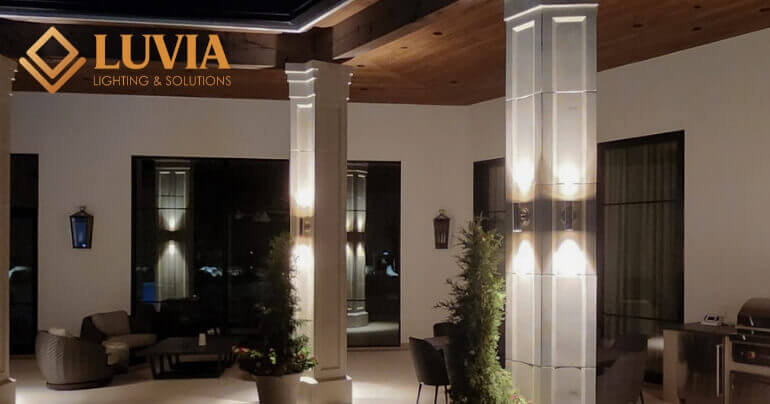 Đèn ốp cột ngoài trời