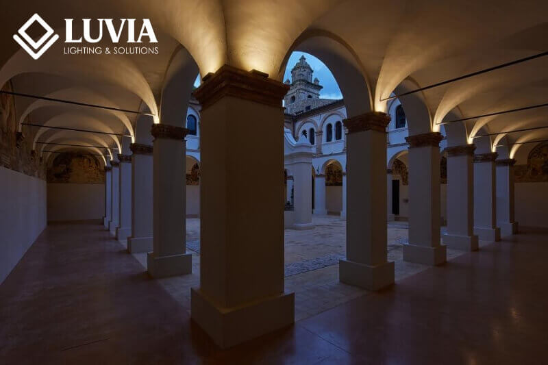 Đèn rọi trang trí