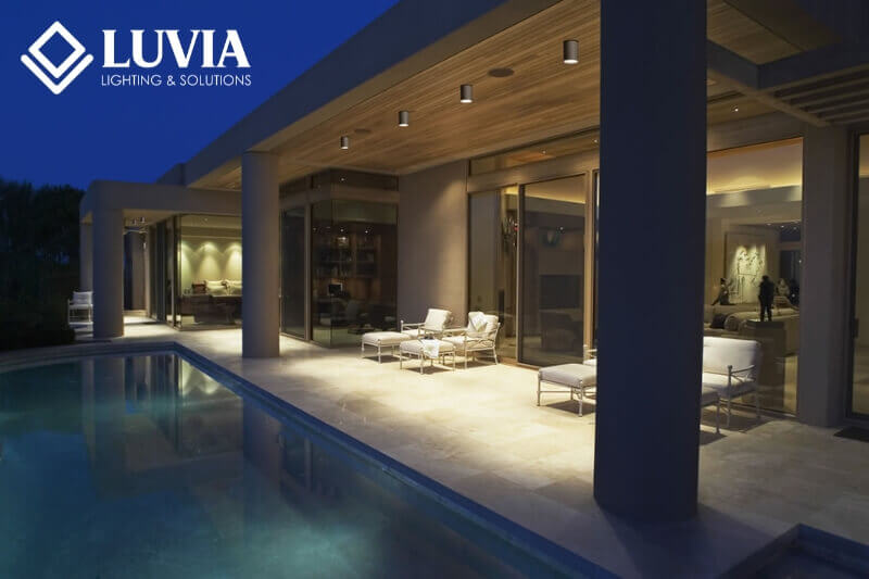 Đèn trần ngoài trời