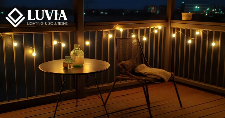 Đèn trang trí ban công