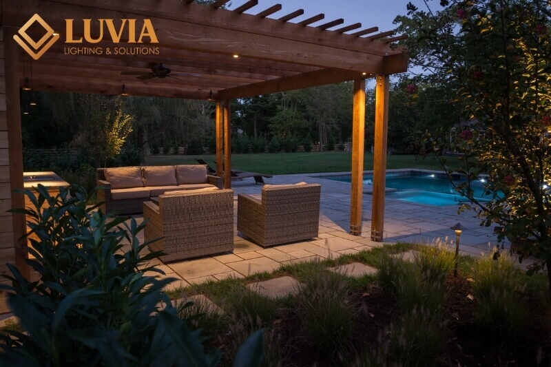 Đèn trang trí cột