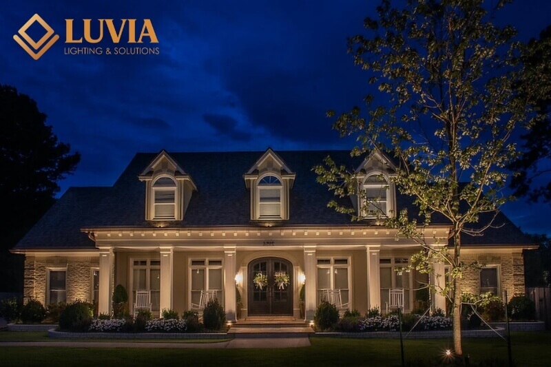 Đèn trang trí cột