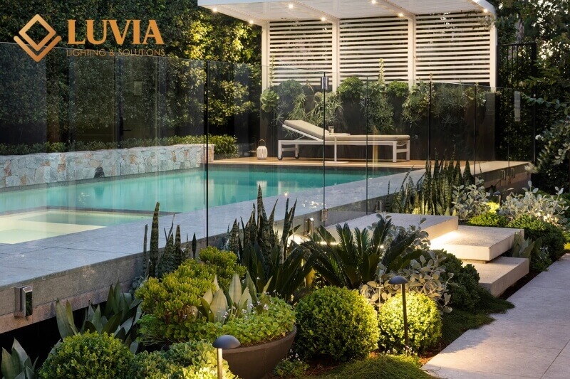 Đèn trang trí sân vườn