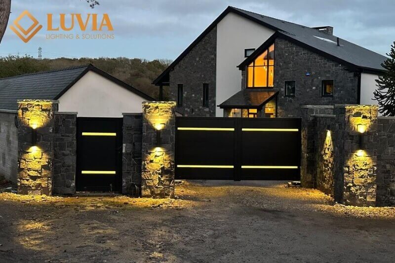 Đèn trụ cổng ngoài trời