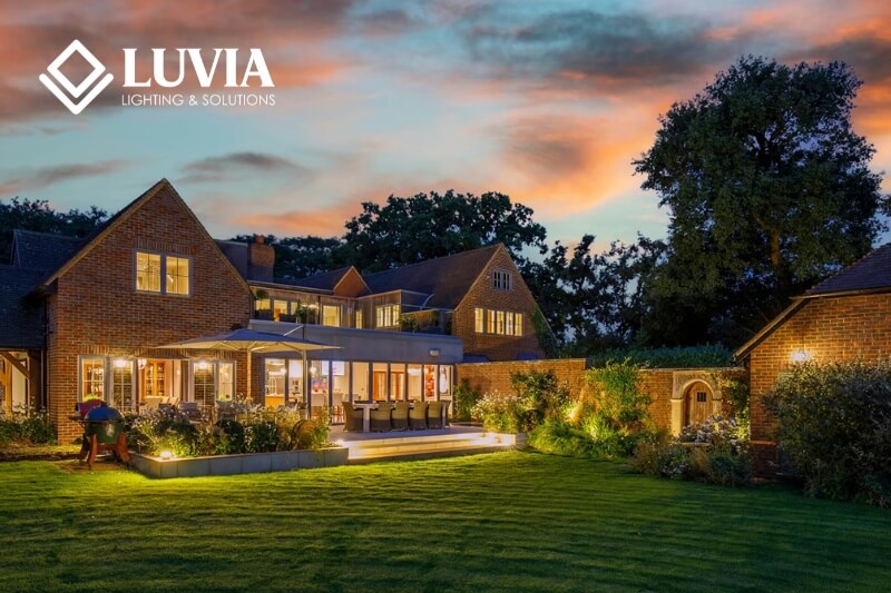 Bảng giá đèn chiếu sáng sân vườn