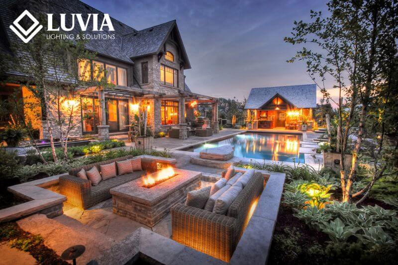 Các loại đèn sân vườn