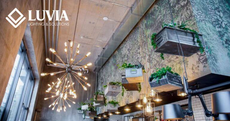 Đèn chùm thả thông tầng