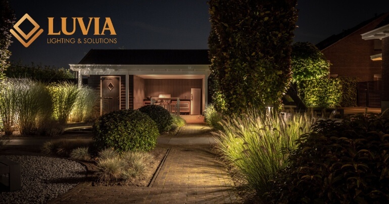 Mẫu đèn chiếu sáng sân vườn